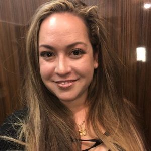 Meet your Posher, Emalia